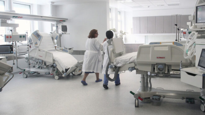 κίνητρα-σε-γιατρούς-για-τη-στήριξη-του-563133781