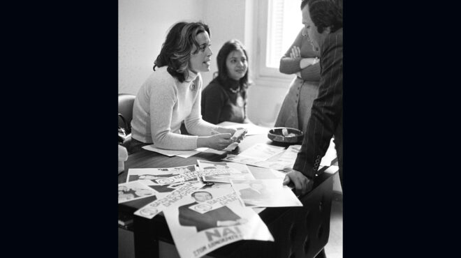 οι-δύο-φάσεις-μιας-ιστορικής-τομής-563136775