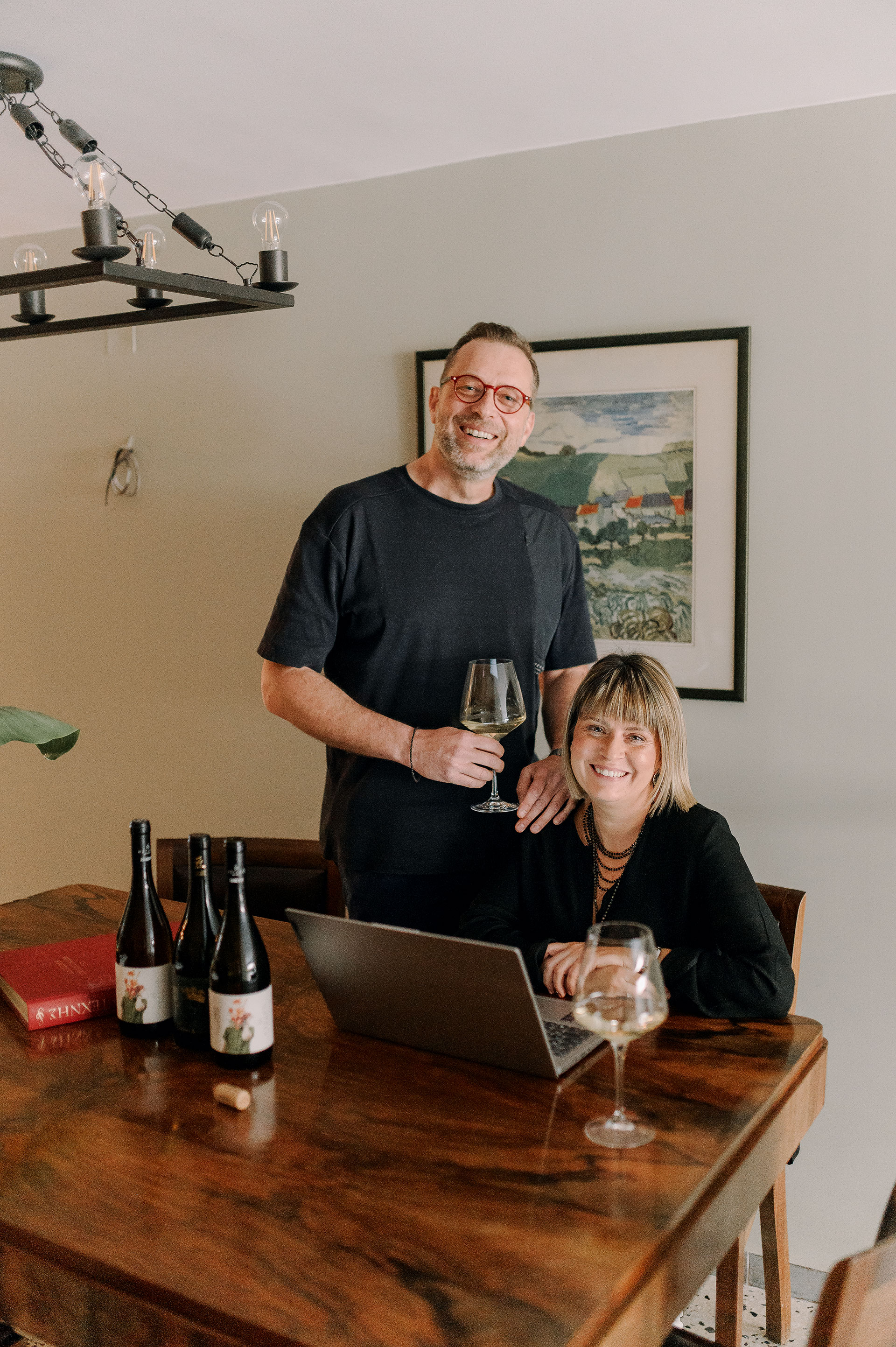 Η Μαρία Ταμιωλάκη και ο Δημήτρης Μανσόλας κάνουν gypsy winemaking-1