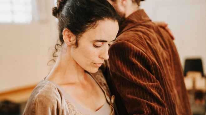 ιστορίες-μέσα-από-ερείπια-563132221