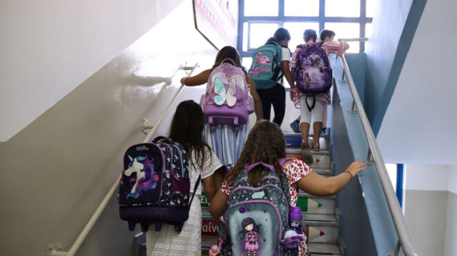 πάνω-από-7-500-προσλήψεις-εκπαιδευτικών-563105608