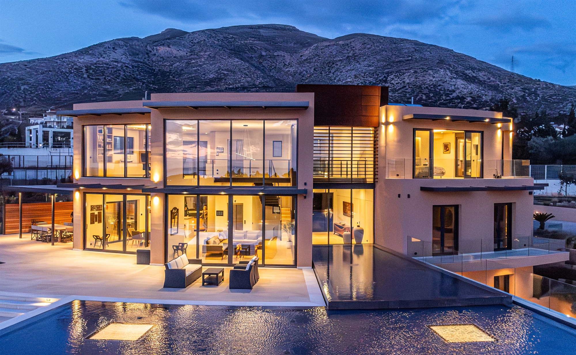 Η αντεπίθεση των βορείων προαστίων-3