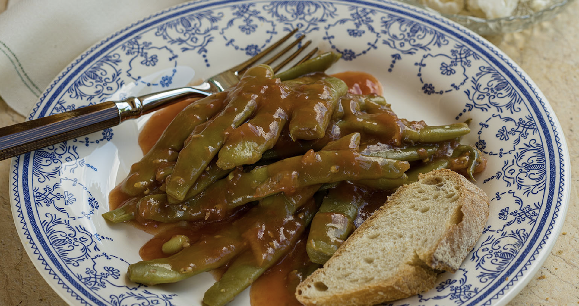 Το μενού της εβδομάδας: Από πιπεριές Φλωρίνης με κιμά μέχρι μουσακά με κρασάτο μοσχαράκι-3