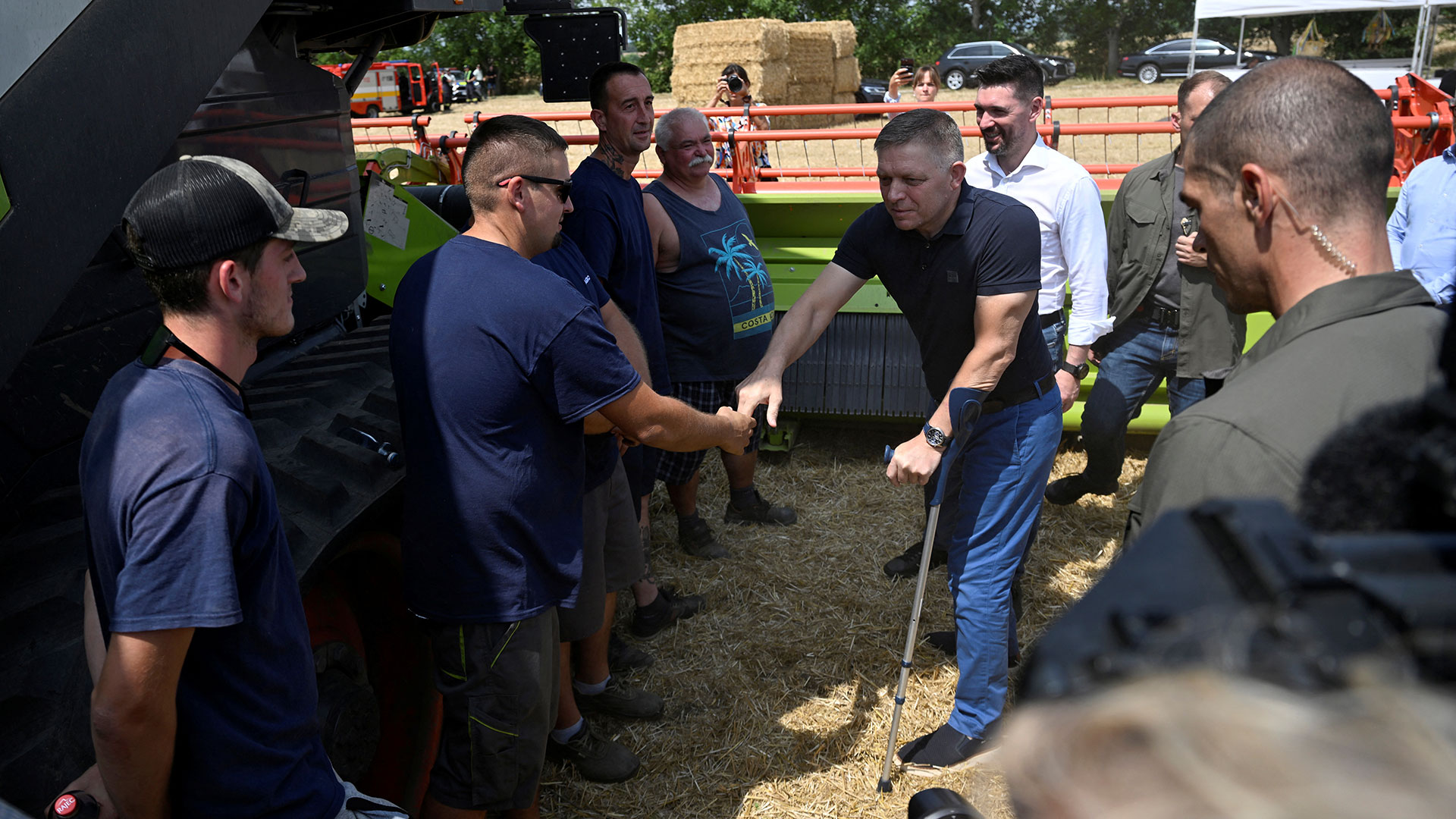 Σλοβακία: Ο Φίτσο ανέλαβε και πάλι τα καθήκοντά του – «Ζητώ συγγνώμη που επέζησα»-1