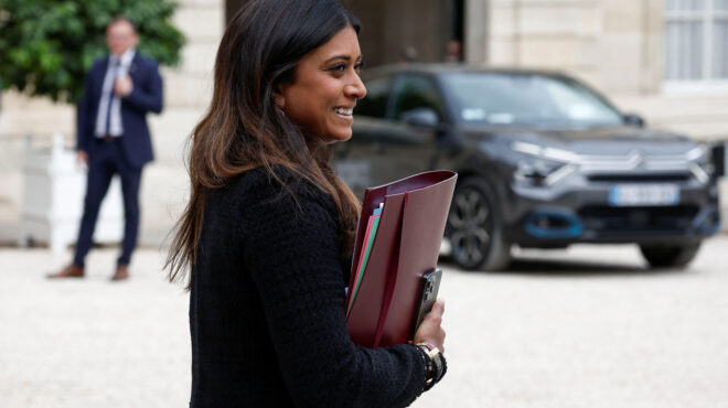 η-εκπρόσωπος-της-γαλλικής-κυβέρνησης-563109193