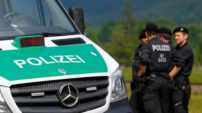 γερμανία-αστυνομικός-απολύθηκε-επει-563106439