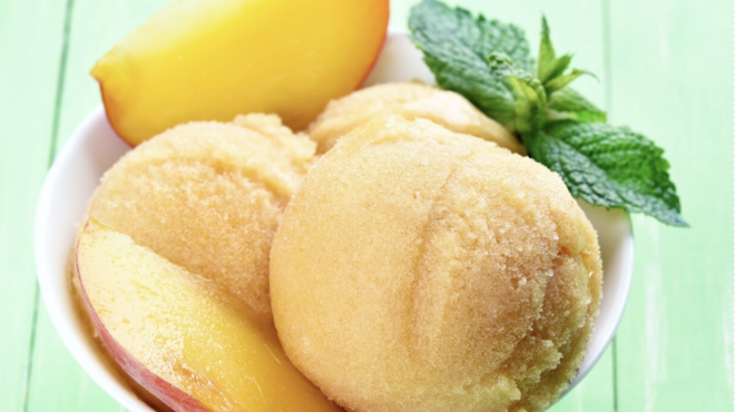 γρανίτα-με-ροδάκινο-και-βερίκοκο-563145325