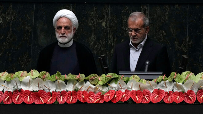 ιράν-ο-μασούντ-πεζεσκιάν-ορκίστηκε-πρ-563151469