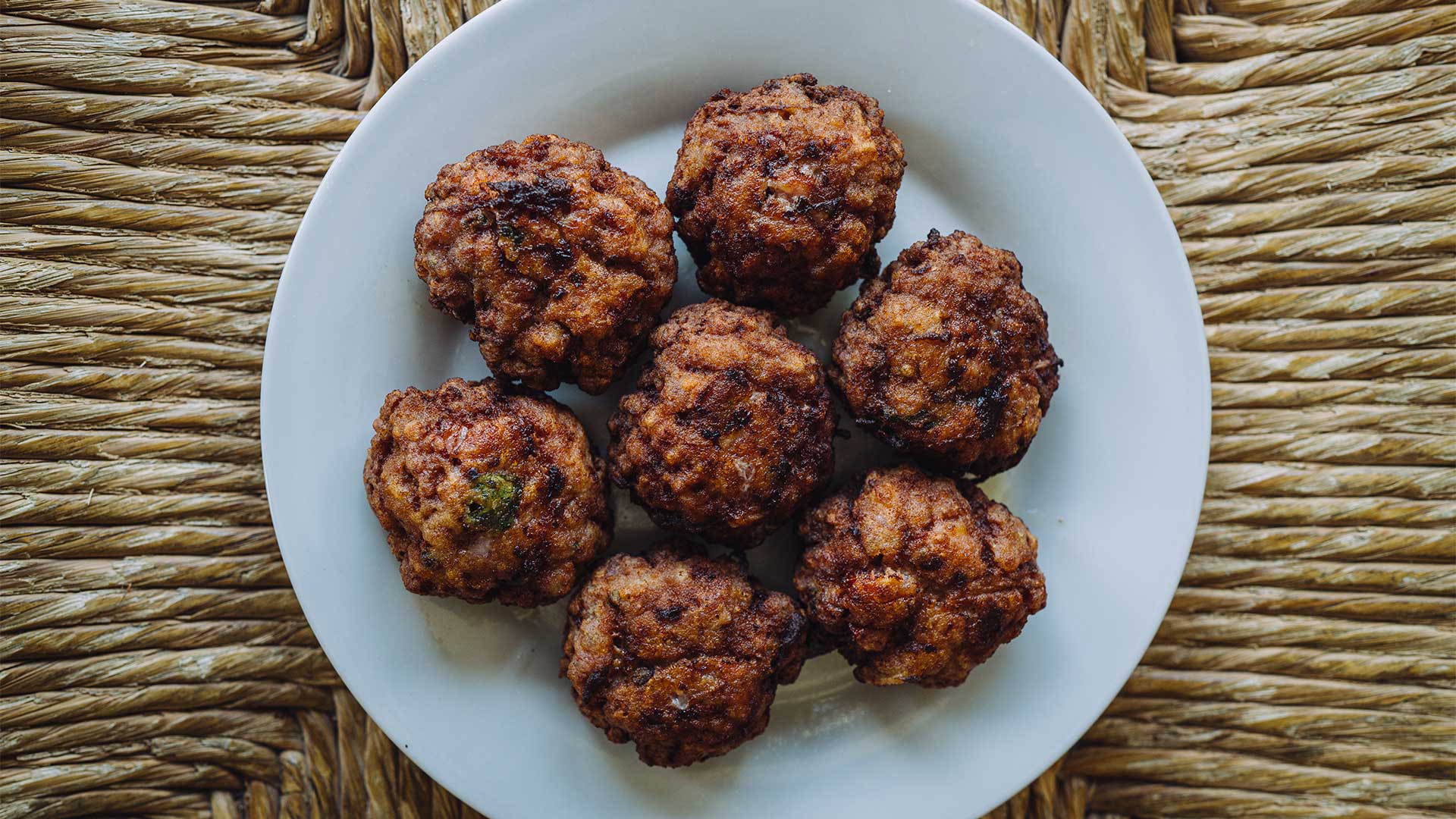 Ηράκλειο: Στο Καφενείο του Αλευρά φάγαμε τους καλύτερους κεφτέδες της ζωής μας-2