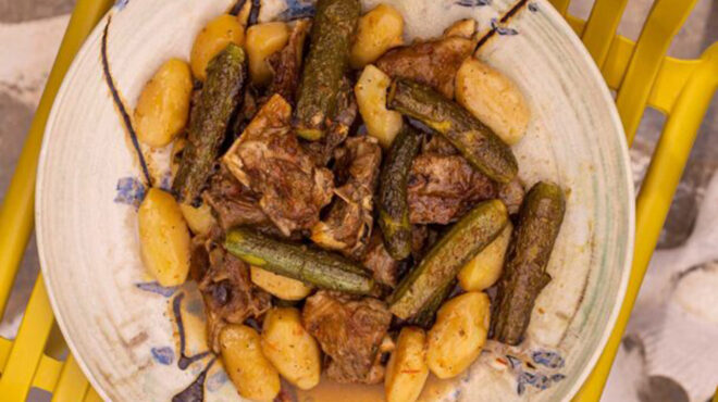 κατσικάκι-κατσαρόλας-με-κολοκυθάκια-563120908