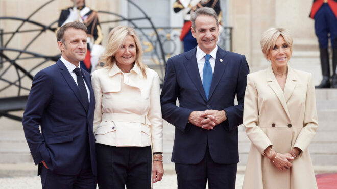 στο-μέγαρο-ηλυσίων-ο-κυρ-μητσοτάκης-563145757