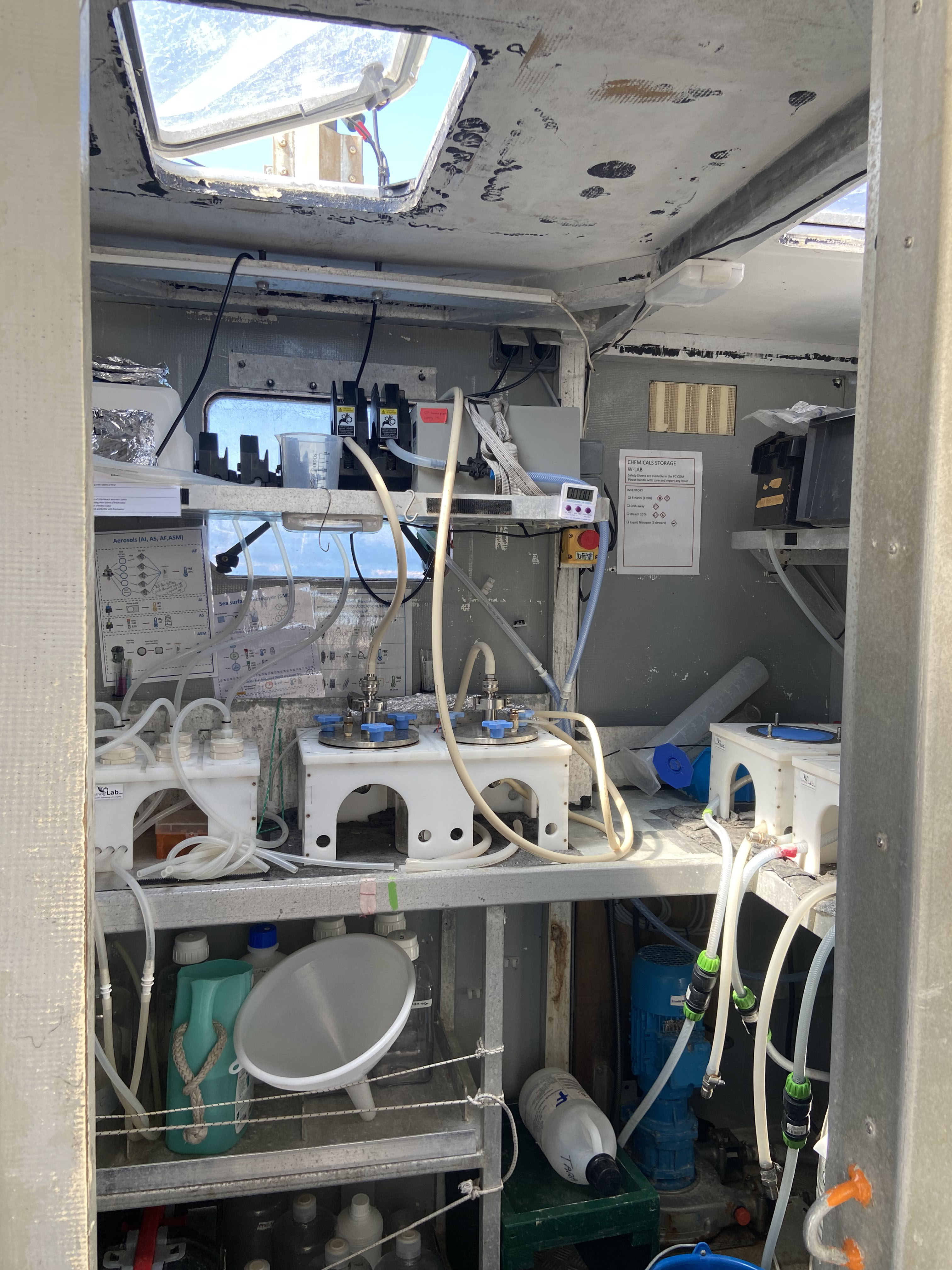 Ενα πλωτό «κουκούτσι ελιάς» ερευνά τις ελληνικές ακτές-4