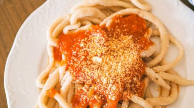 μπαλότα-ή-σκορδομπάλοτα-από-την-ανάφη-563152486