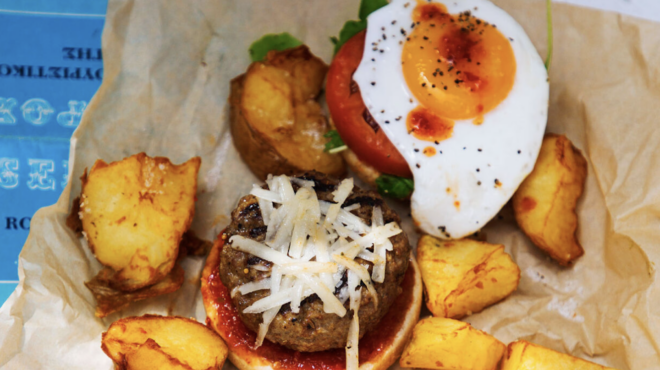 μπέργκερ-φραγκοσυριανό-563114866