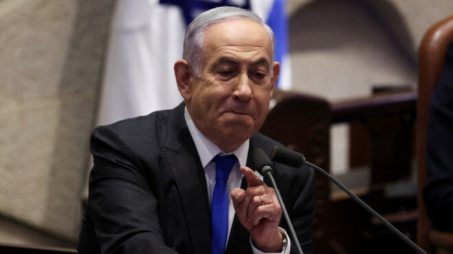 σφοδρές-αντιδράσεις-έπειτα-από-φερόμ-563130544