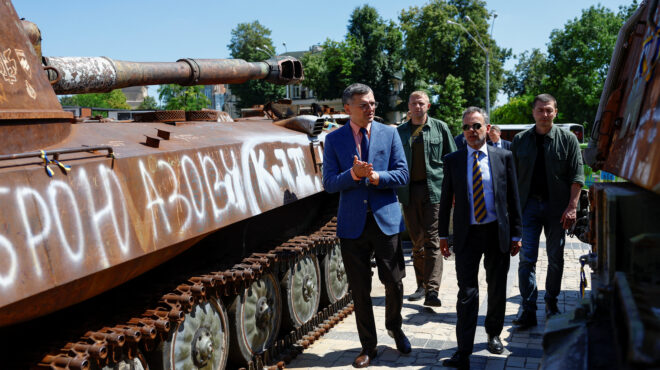 στο-κίεβο-ο-ολλανδός-υπεξ-υποσχέθηκε-563114986