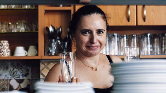 οι-καφενέδες-της-καλλιθέας-απλοί-και-τ-563138980