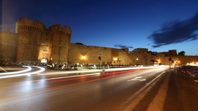 ρόδος-σύλληψη-τραγουδιστή-για-βία-σε-β-563112232