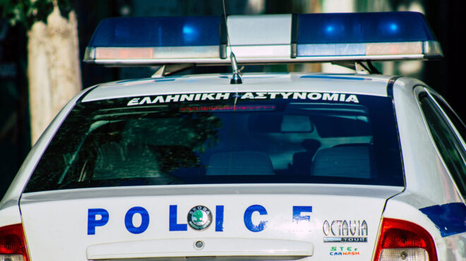 πειραιάς-συνελήφθη-16χρονη-για-απόπειρ-563128777