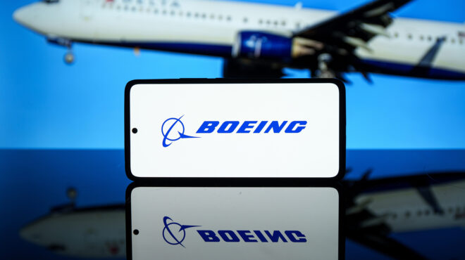 boeing-αναστέλλει-τις-δοκιμαστικές-πτήσει-563115172