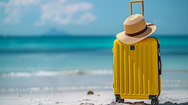 ακρίβεια-διακοπές-το-2024-με-μισθούς-του-2012-563106544