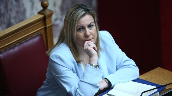 συρεγγέλα-δεν-με-φοβίζουν-οι-τραμπου-563128771