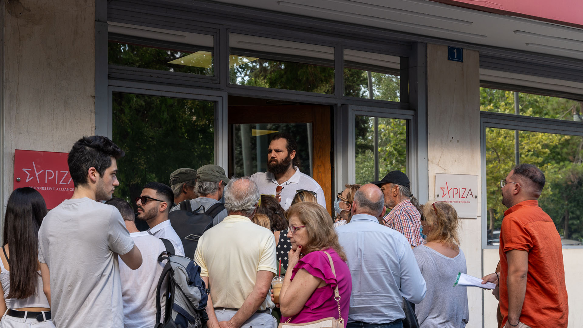 «Τα παράπονά σας στον κύριο Κασσελάκη»-2