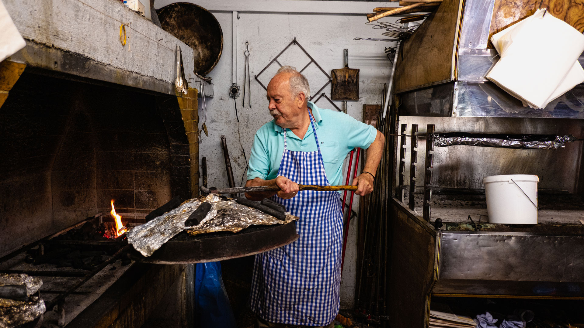 17 νόστιμες περιπέτειες στα πέριξ της Αθήνας: από ξυλόφουρνοι μέχρι μυστικές καντίνες-7