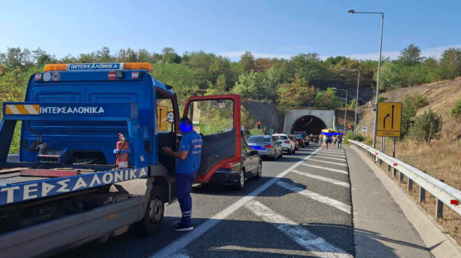 φωτιά-σε-ι-χ-στην-εγνατία-οδό-στα-γρεβε-563195158