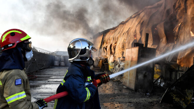 ασπρόπυργος-φωτιά-σε-εργοστάσιο-λιπα-563180170