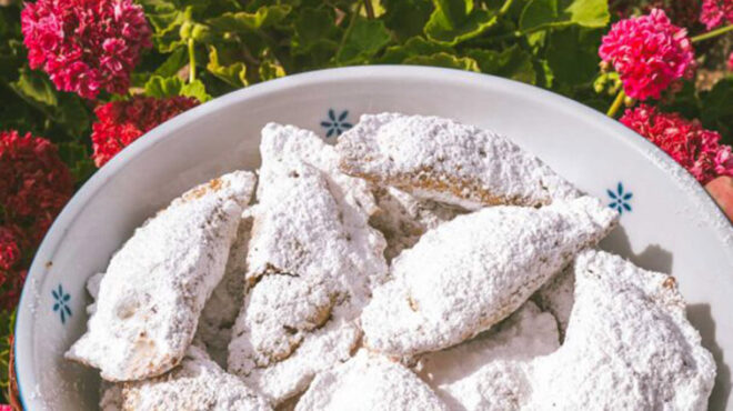 γεμιστά-τα-αναφιώτικα-σκαλτσούνια-563179921