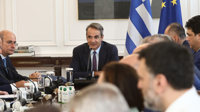 μητσοτάκης-στα-25-ευρώ-τα-διόδια-της-αττ-563191588