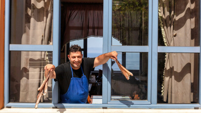 μυτιλήνη-πάμε-για-προσκύνημα-με-ούζο-κ-563177305