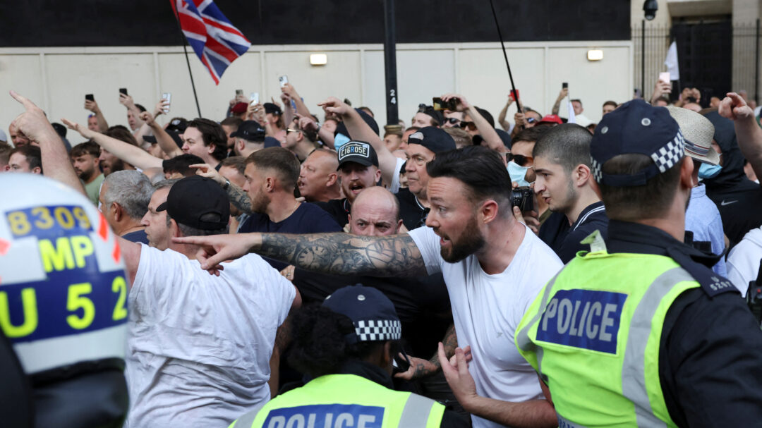 επίθεση-στο-σάουθπορτ-τα-fake-news-σκόρπισαν-563154742