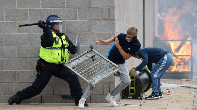 σε-κλοιό-ασφαλείας-η-βρετανία-563162926