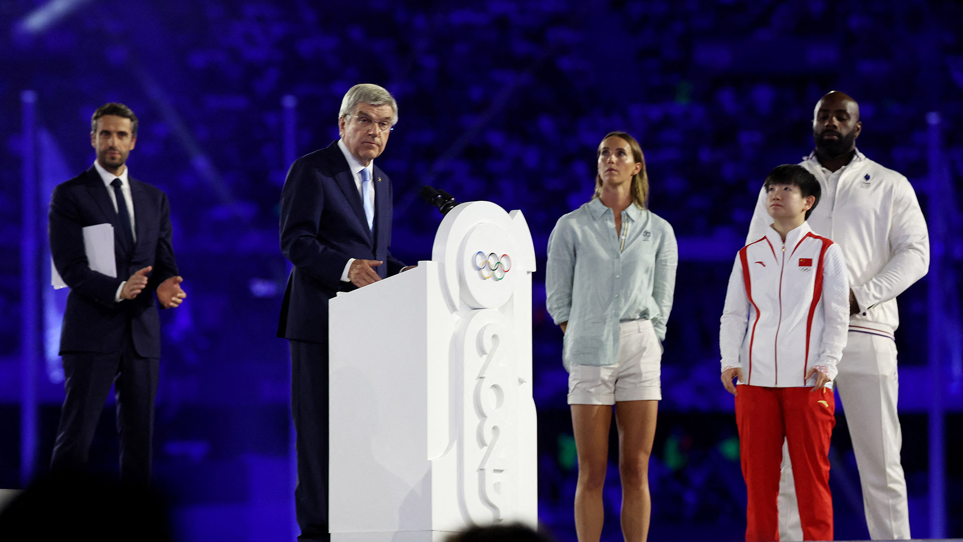 Εσβησε η Φλόγα στην Πόλη του Φωτός – Εικόνες και βίντεο από την τελετή λήξης-11