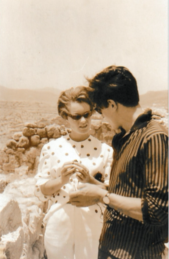 Οταν ο Ντελόν άκουσε τα τζιτζίκια να τραγουδούν στα αρχαία τείχη των Μυκηνών-1