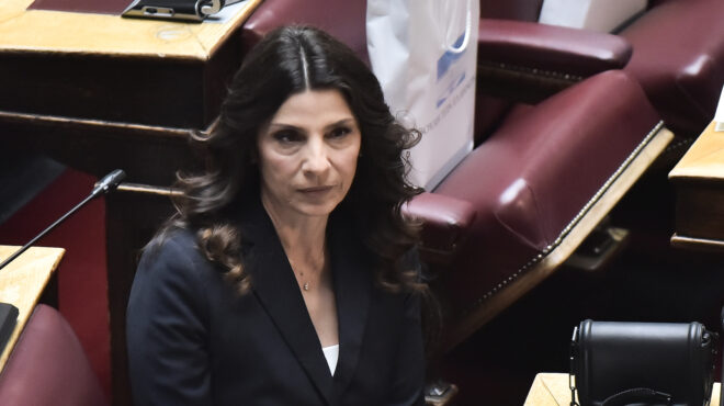 συριζα-τα-τελευταία-του-χαρτιά-παίζει-563190049