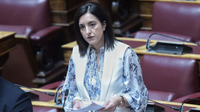 εντός-και-εκτός-οι-αντιεμβολιαστές-ζο-563154160