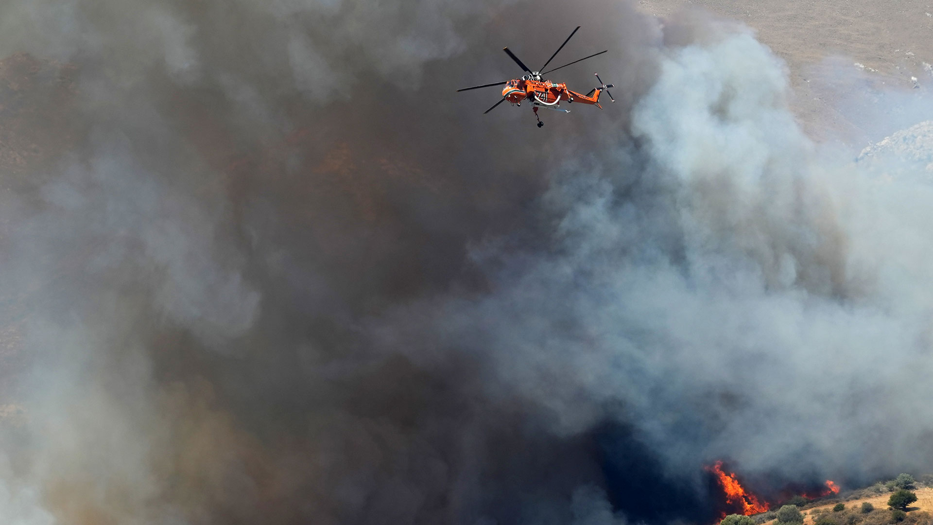 Ρέθυμνο: Δεύτερο βράδυ μάχης με τις φλόγες-6