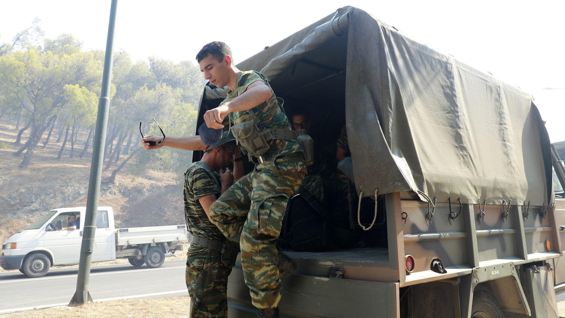 Πυρκαγιές: Η συνδρομή των Ενόπλων Δυνάμεων-1