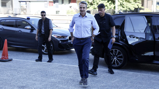 κυριάκος-μητσοτάκης-στην-πυρόπληκτη-563174692