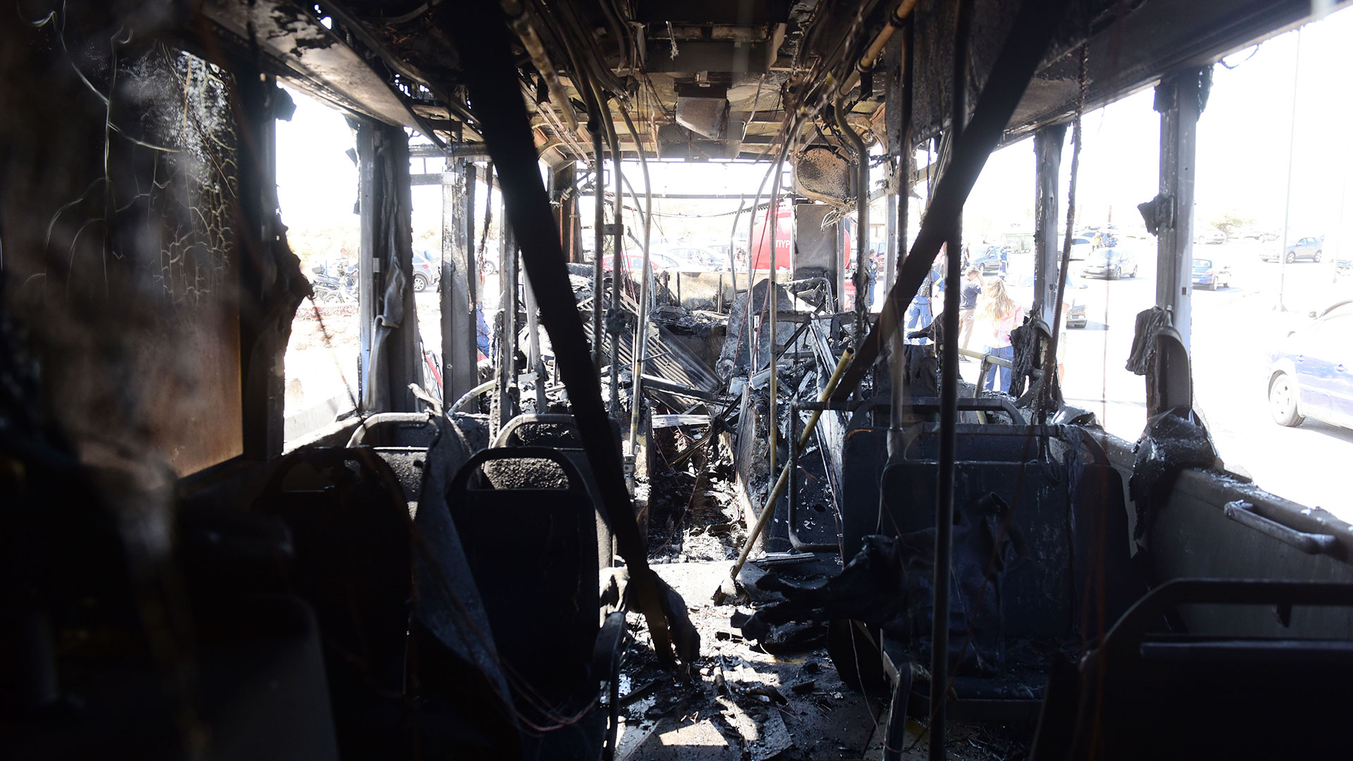 Φωτιά σε λεωφορείο επί της Λεωφόρου Ποσειδώνος-3