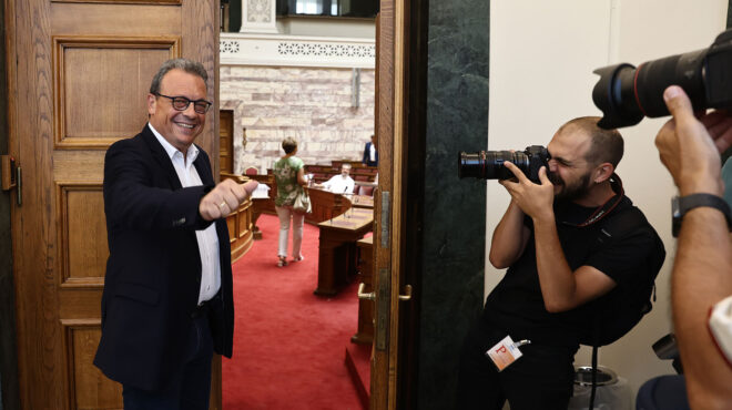 συριζα-ασκήσεις-επιβίωσης-από-κασσ-563190529