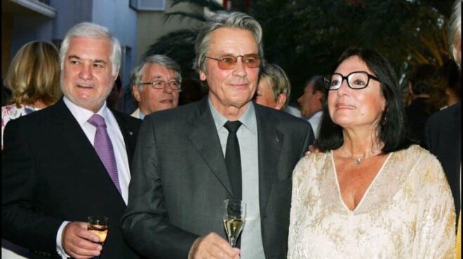 το-αντίο-της-νάνας-μούσχουρη-στον-αλ-563178382