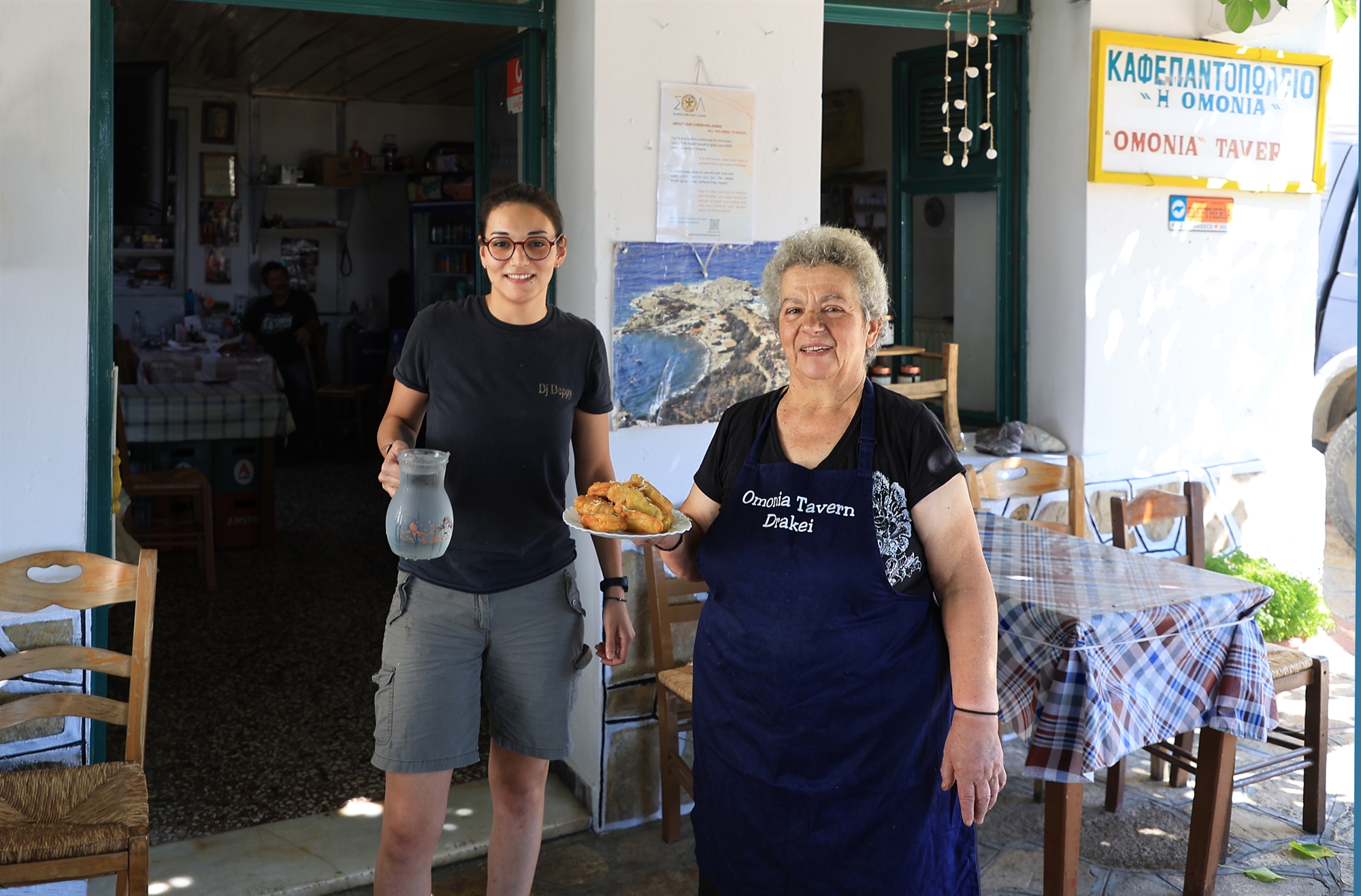 Το νησί που επιζεί στ’ αμπέλια και τους ταρσανάδες-7