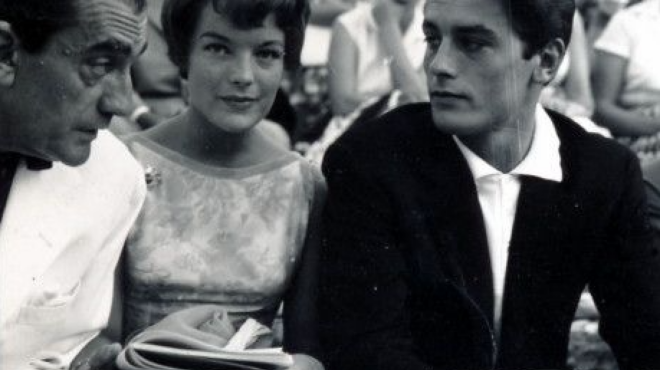 οταν-ο-ντελόν-άκουσε-τα-τζιτζίκια-να-τρ-563179351