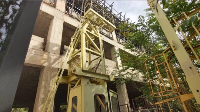 στο-σφυρί-τα-απομεινάρια-μιας-χρυσής-ε-563186953