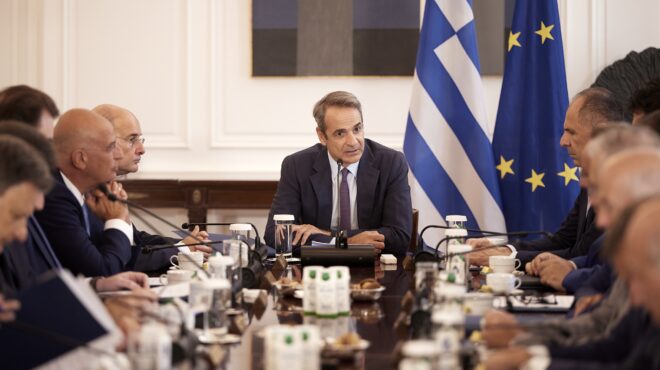 διαρκής-η-μάχη-με-την-ακρίβεια-563192518