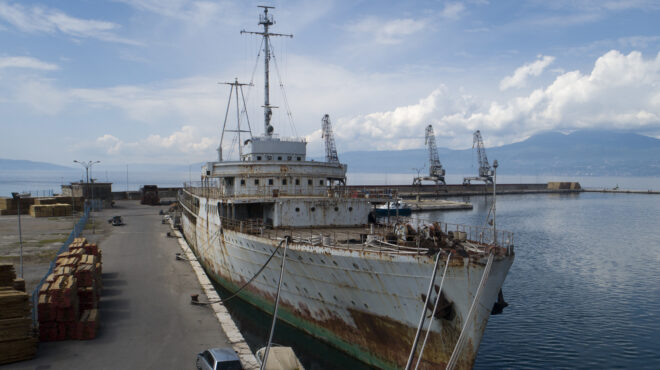 καταδίωξη-στη-σύμη-εφερε-διαμπερές-τ-563191549